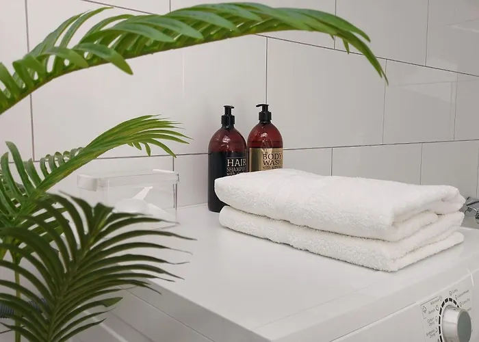 Modern Lyse Fjord Apartment